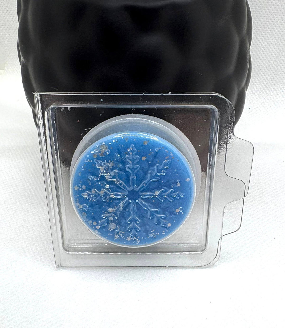Round Snowflake Clamshell